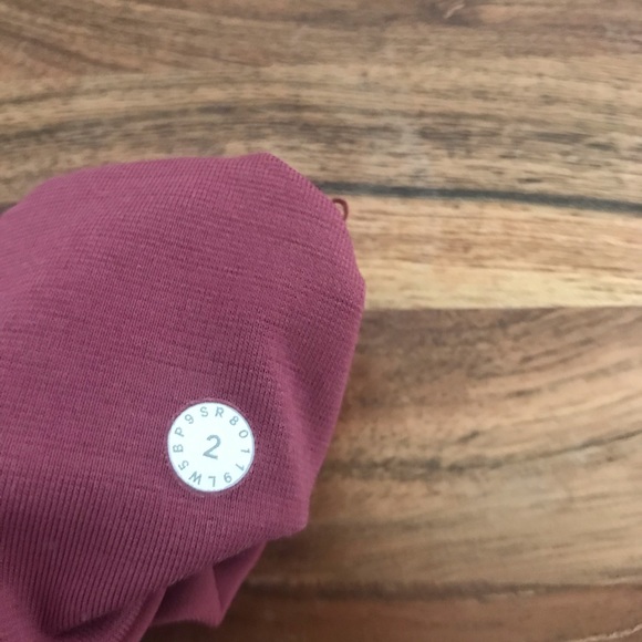 Lululemon Wunder Under 25” Size 2 - Picture 3 of 3